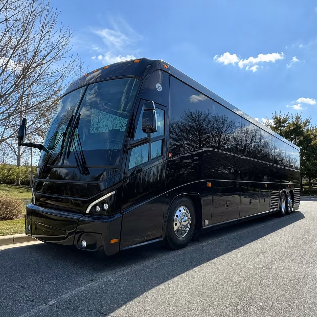 las vegas military shuttle buses for nellis afb personnel